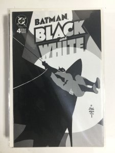 Batman Black and White 4  NM3B117 NEAR MINT NM