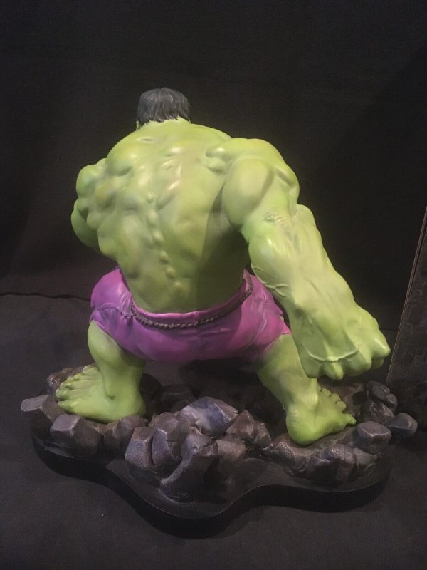 THE INCREDIBLE HULK Bowen Statue, Full Size, Green Version, 2002, #1784/3000 