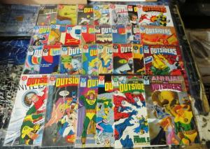 OUTSIDERS 1-28,S 1,ANN 1 COMPLETE WITH BATMAN