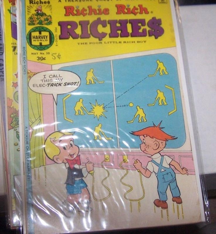 Richie Rich Riches # 30  (1977, Harvey)