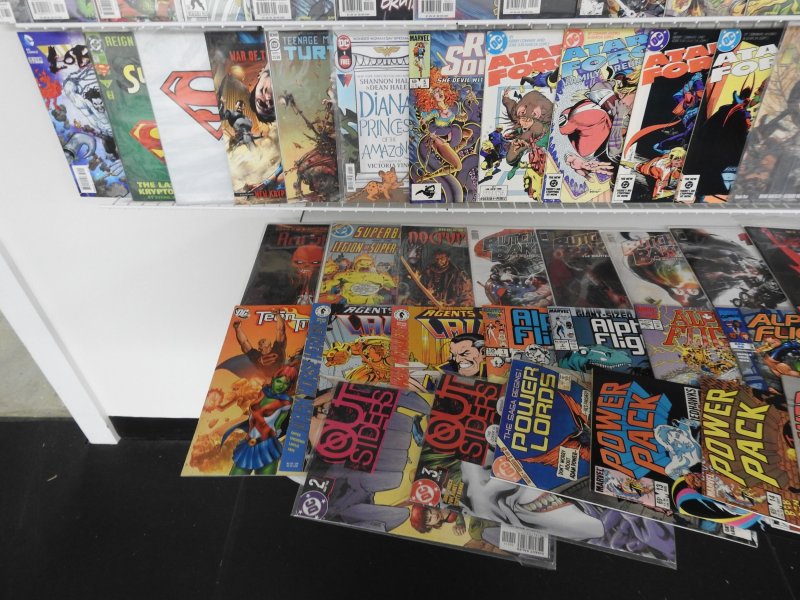 Huge Lot 170+ Comics W/ Hulk, Green Lantern, +More! Avg VF- Condition!