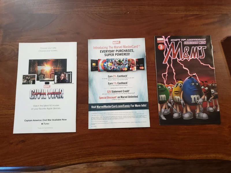 Spider-Man Deadpool #9 & Spider-Man Deadpool #10 & Spider-Man Deadpool #12 Lot 3