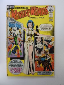 Wonder Woman #197 (1971) VG/FN condition 1/2 spine split