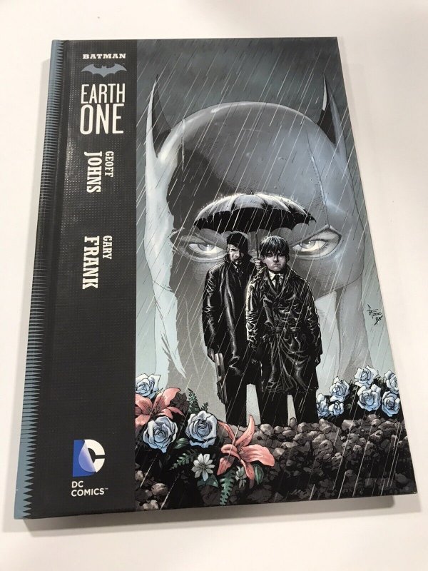 Batman Earth One NM TPB HC Hardcover DC Comics  