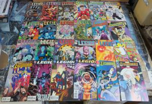 SWB! SHORT WHITE BOX- 204 LEGION OF SUPERHEROES Comics! Bronze-Modern, Giffen, +