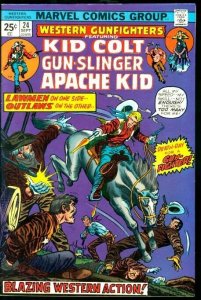 WESTERN GUNFIGHTERS #24-KID COLT/APACHE KID/ETC VF