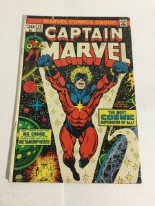 Captain Marvel 29 Vg/Fn Very Good/Fine 5.0 Marvel