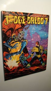 GRAPHIC NOVEL - JUDGE DREDD 7 *HIGH GRADE RARE* UK VIGILANTE CHRONICLES 