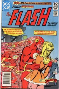 Flash, The (1st Series) #302 (Newsstand) FN ; DC | October 1981 Kiss Cover Fires