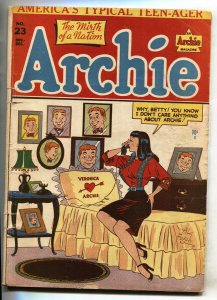 ARCHIE COMICS #23-1946 Golden-Age Comic-Veronica cover