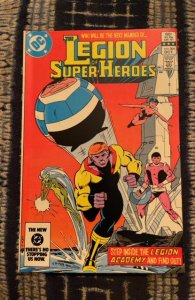 Legion of Super-Heroes #304 (1983) NM DC Comic Book Batman Superman Flash J601