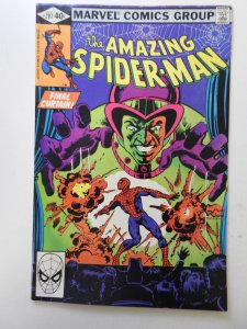 The Amazing Spider-Man #207 (1980) vs Mesmero! Sharp VF+ Condition!