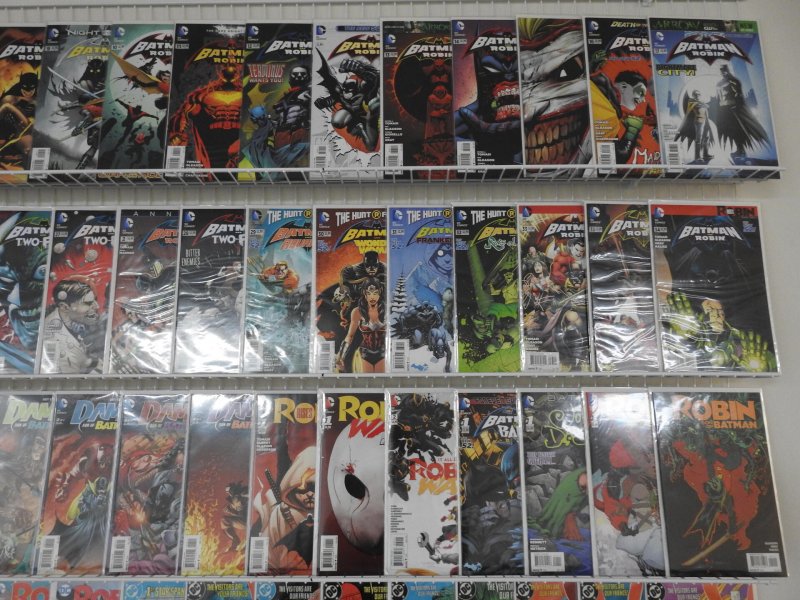 Huge Lot 150+ Comics W/ Batman, Robin, V, Who's Who+ Avg VF Condition!!