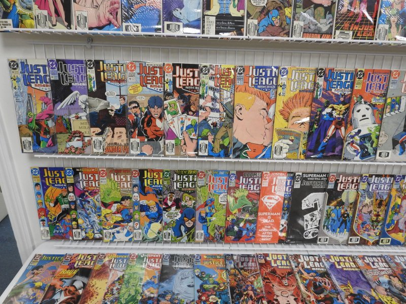 Complete Set Justice League (1987) 0-113 Plus Annuals & Others! Avg FN/VF Cond!