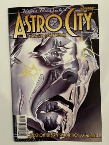 Kurt Busiek's Astro City #18 - NM (1999)