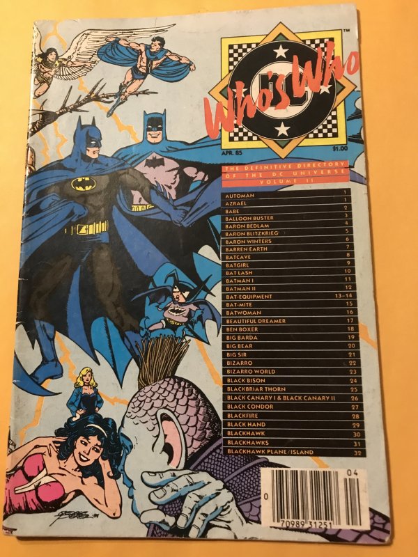 DEFINITIVE DIRECTORY OF DC UNIVERSE 2 : 4/85 VG+; Who’s Who Batman Blackhawk