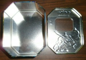 Pokemon EX Rayquaza Fall Beyond The Ordinary Collector Tin 2015