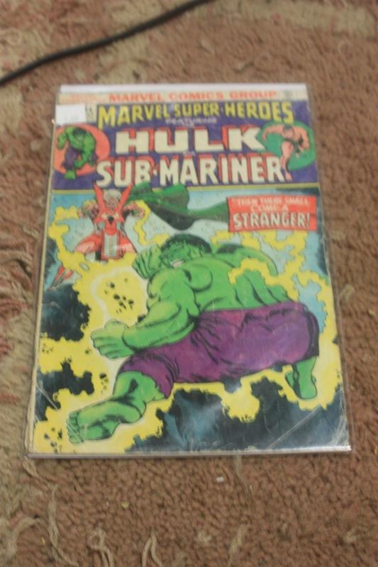 Marvel Super-Heroes # 44 (Jul 1974, Marvel) incredible hulk/ tales to astonish