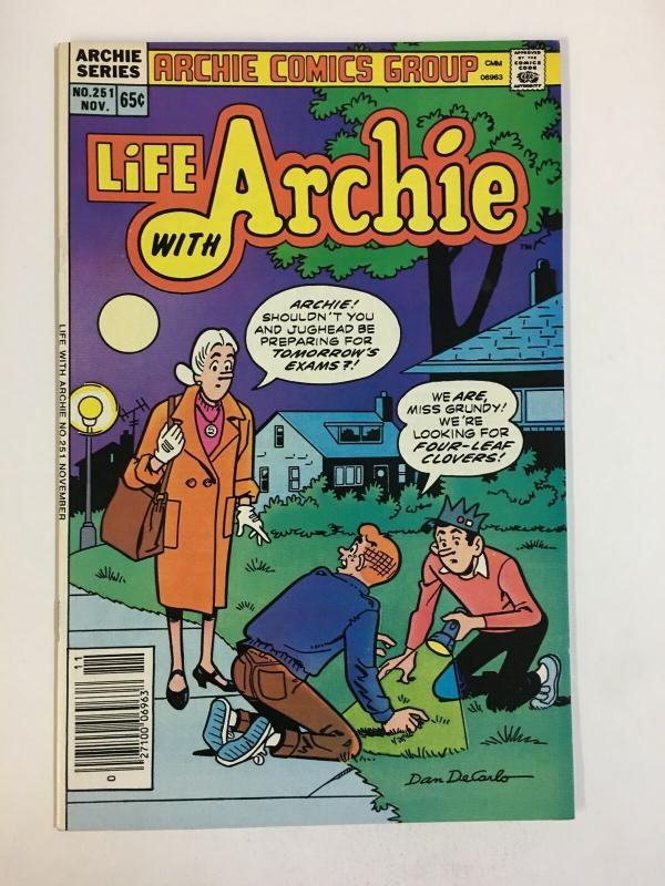 LIFE WITH ARCHIE (1958-    )251 VF-NM Nov 1985 COMICS BOOK