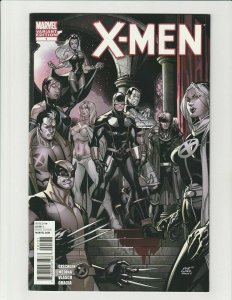 X-Men #1 (Marvel 2010) 1:75 Paco Medina Variant Near Mint.