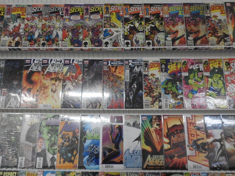 Huge Lot of 150+ Comics W/ She-Hulk, Spider-Man, Secret Avengers! Avg. VF-