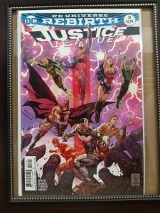 JUSTICE LEAGUE # 3 * REBIRTH * NEAR MINT.   Nw93