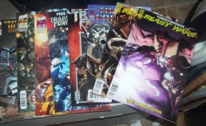 TRASNSFORMERS LOT OF 13 COMICS+  BEAST WAR +ARMADA+ WAR WITHIN+beast hunter