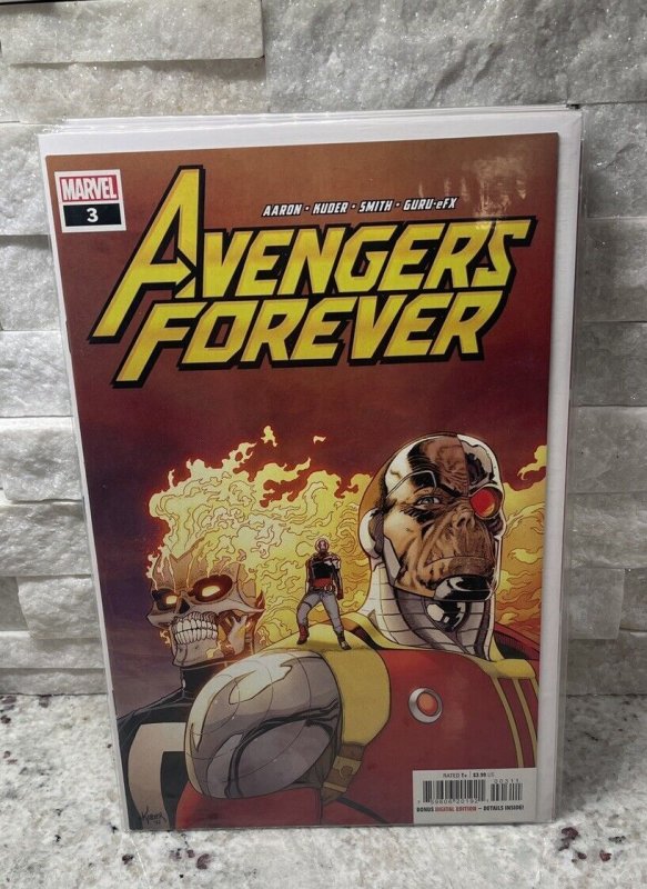 AVENGERS FOREVER #3 Marvel 2022 1st Female Moon Knight NM+