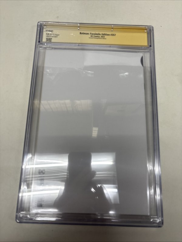 Batman Facsimile Edition (2023) # 357 (CGC 9.8 SS) Signed & Sketch tim Vigil