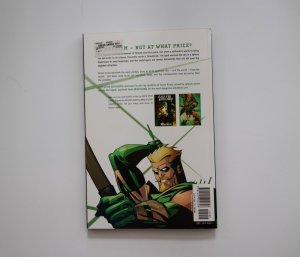 Green Arrow: City Walls (2005)