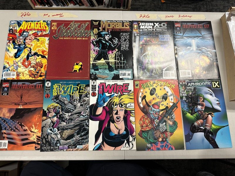 Lot of 10 Comic Lot (see pictures) 226-17
