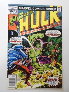 The Incredible Hulk #210 (1977) VF- Condition!