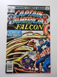 Captain America #209 (1977) FN/VF Condition!