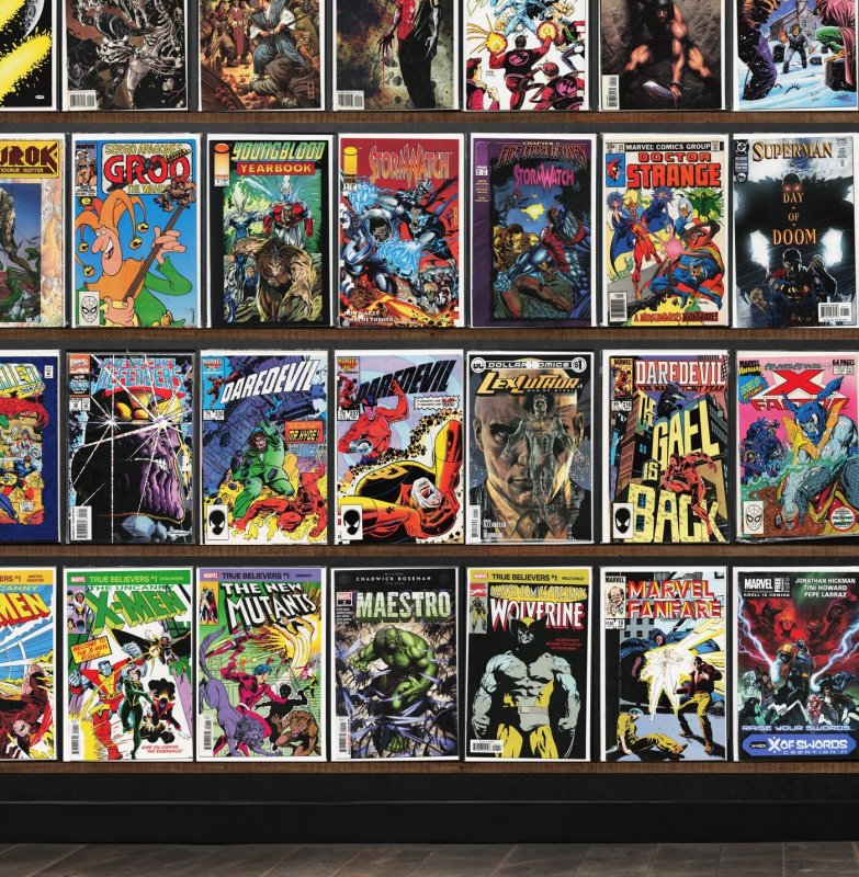 Huge Lot 140+ Comics with Marvel Previews, X-Factor, Daredevil & More!