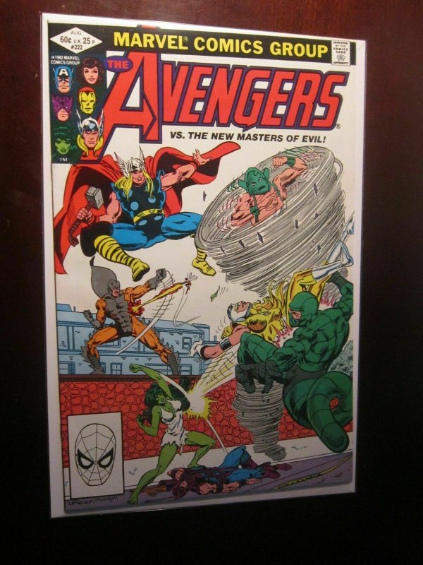 Avengers #222 Newsstand 1st Series 8.5 VF+ (1982)