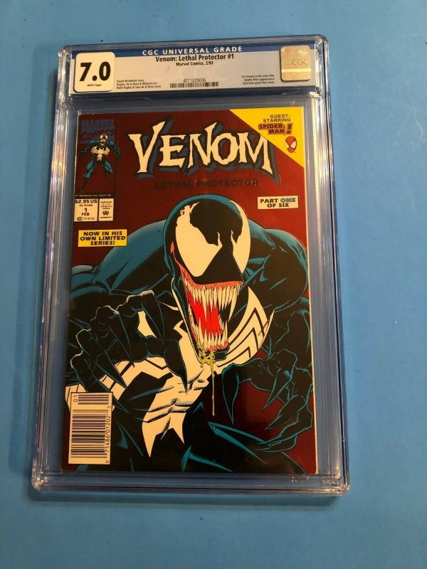 VENOM: LETHAL PROTECTOR #1  CGC 7.0 W.P. / SOLO SERIES / NEWSSTAND / NEW SLAB /