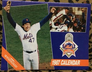 New York Mets 1987 Calendar - Centerfold of 1986 Championship Team - Very Fine