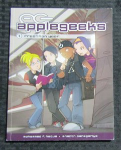 2009 APPLEGEEKS Freshman Year v.1 SC FN+ 6.5 1st Dark Horse