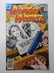 Wonder Woman #240 (1978) VF- Condition!