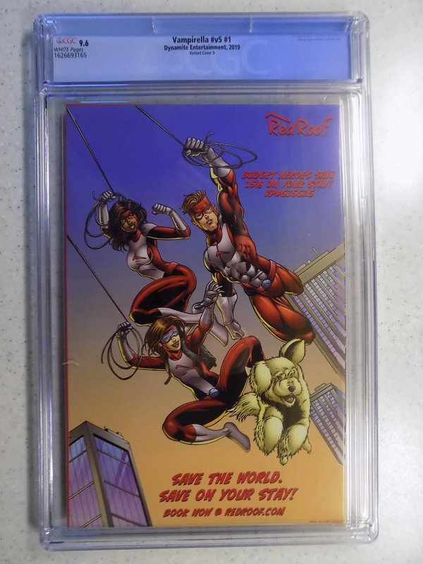 VAMPIRELLA V5 # 1 GUILLEM MARCH VARIANT CGC 9.6. AWESOME