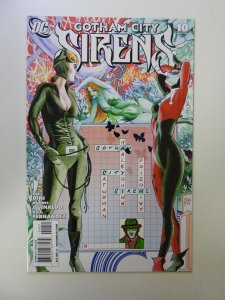 Gotham City Sirens #10 (2010) NM condition