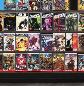 Huge Lot 150+ Comics with Countdown, Cyborg, Avengers World & More!