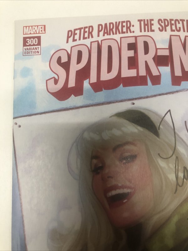 Peter Parker : The Spectacular Spider-Man (2018) # 300 Variant • Marvel Comics