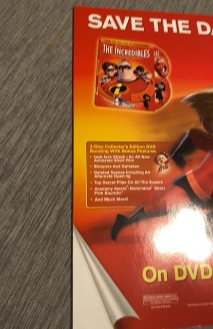 Young Avengers #1 Directors Cut ? 1st App Kate Bishop Hulkling VF/NM copy!!