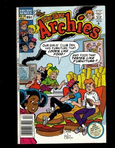 12 Comics Archies 11 18 19 (2) 20 + 3000 4 Casper 4 5 73 Richie 2 Sizzle 56 WS8