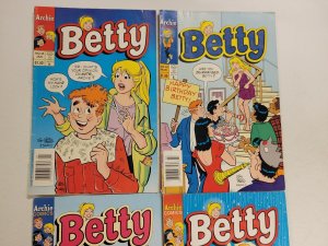 4 Betty Archie Comic Books #37 38 45 47 23 TJ28