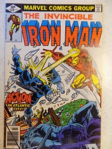INVINCIBLE IRON MAN #124 DIAMOND VARIANT