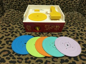 2010 Re-Issue of 1971 Fisher-Price Record Player Music Box w/ 5 Records - Works!