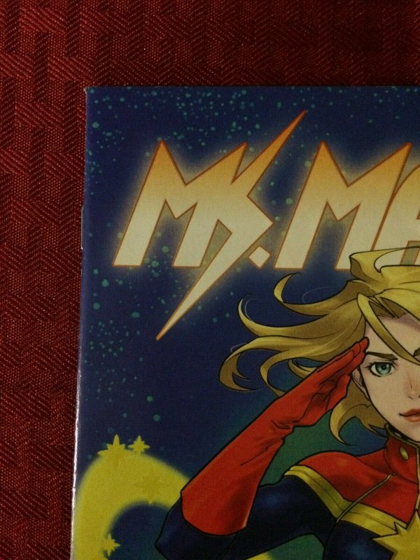 Ms Marvel #18 Manga Variant 2015 NM Marvel Comics 