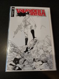 Vampirella # 10 Gunduz 1:20 B&W Variant Dynamite NM